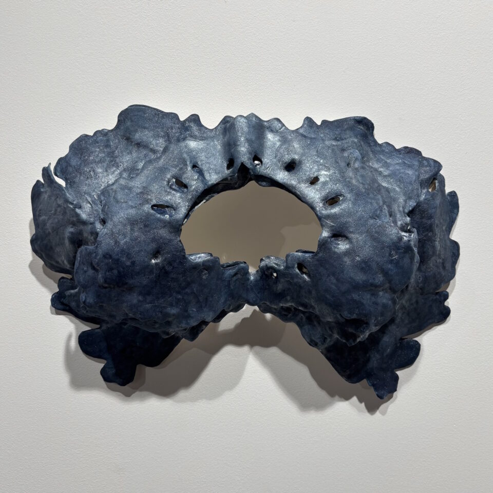 Bassins flottants - triptyque bas relief - papier découpé, stuc, encre, pigments - 2024