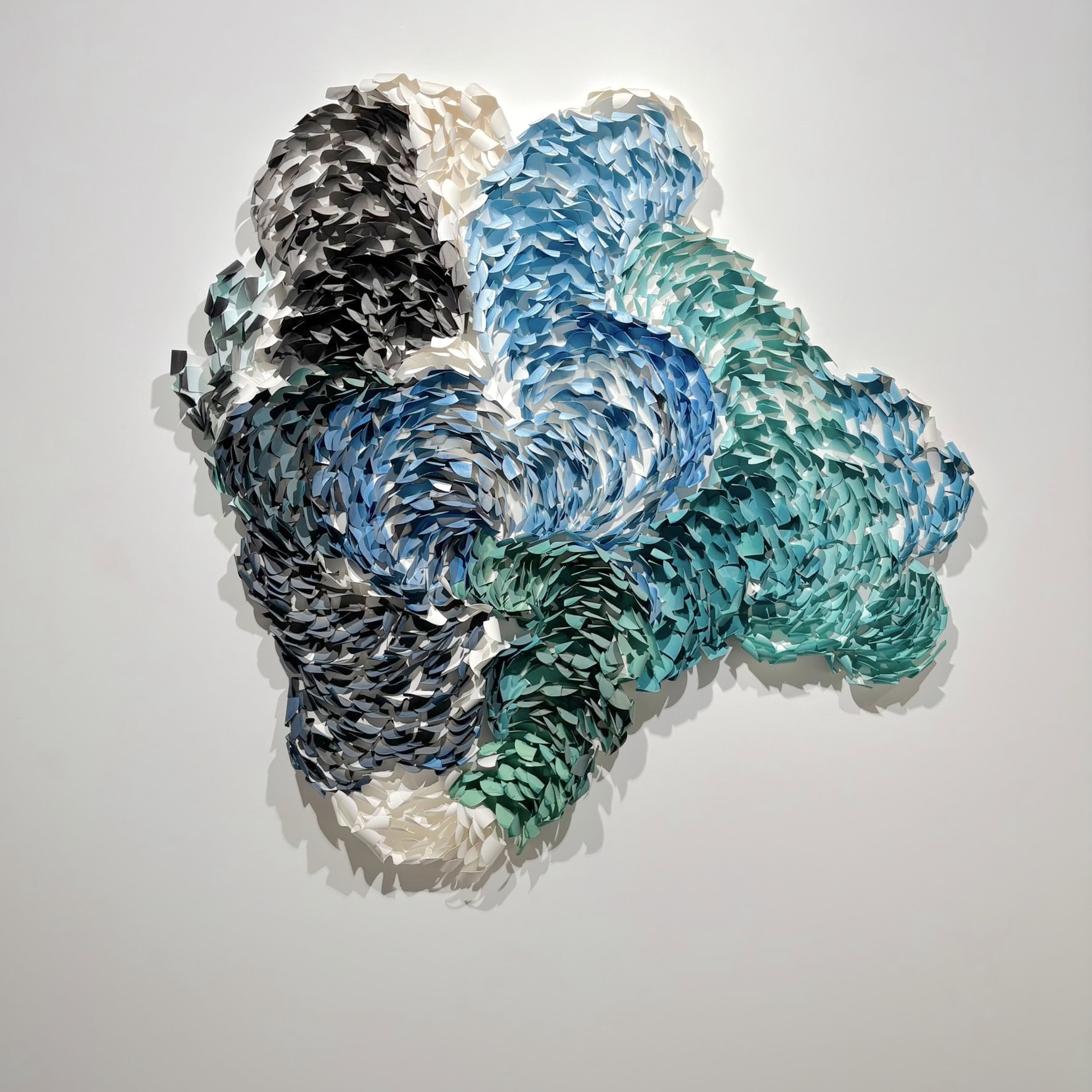 Continuum -
Papier (moulin de Couzi), encres, pigments - Format 95 x 93 cm - 2020